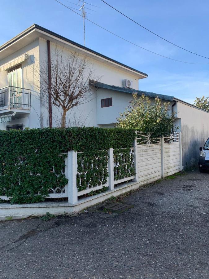 Jasmine Malpensa And More, Easy Parking Easy Airport Samarate Exterior photo